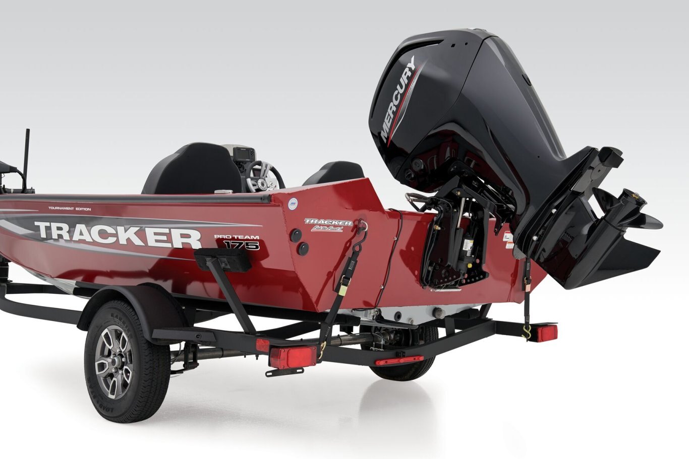 2025 Tracker PRO TEAM™ 175