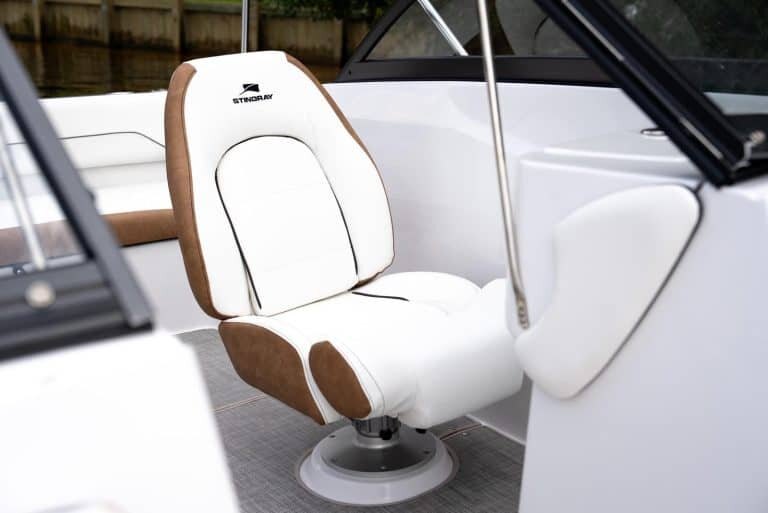 2025 Stingray 191DC BLACK CHERRY