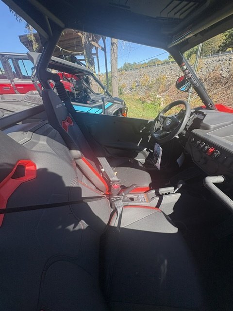 2026 CFMOTO ZFORCE 950 TRAIL Magma Red