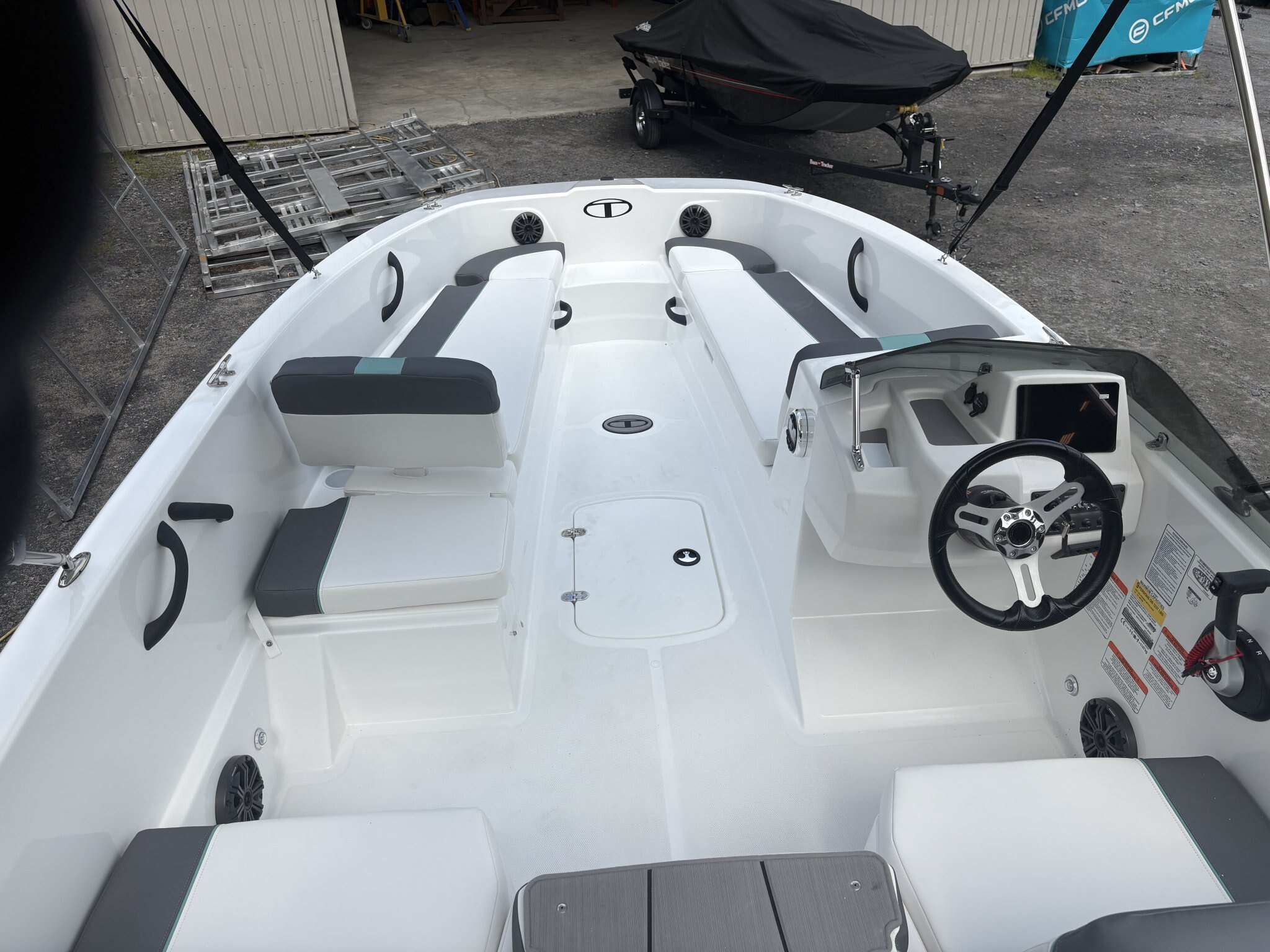 2027 TAHOE T18