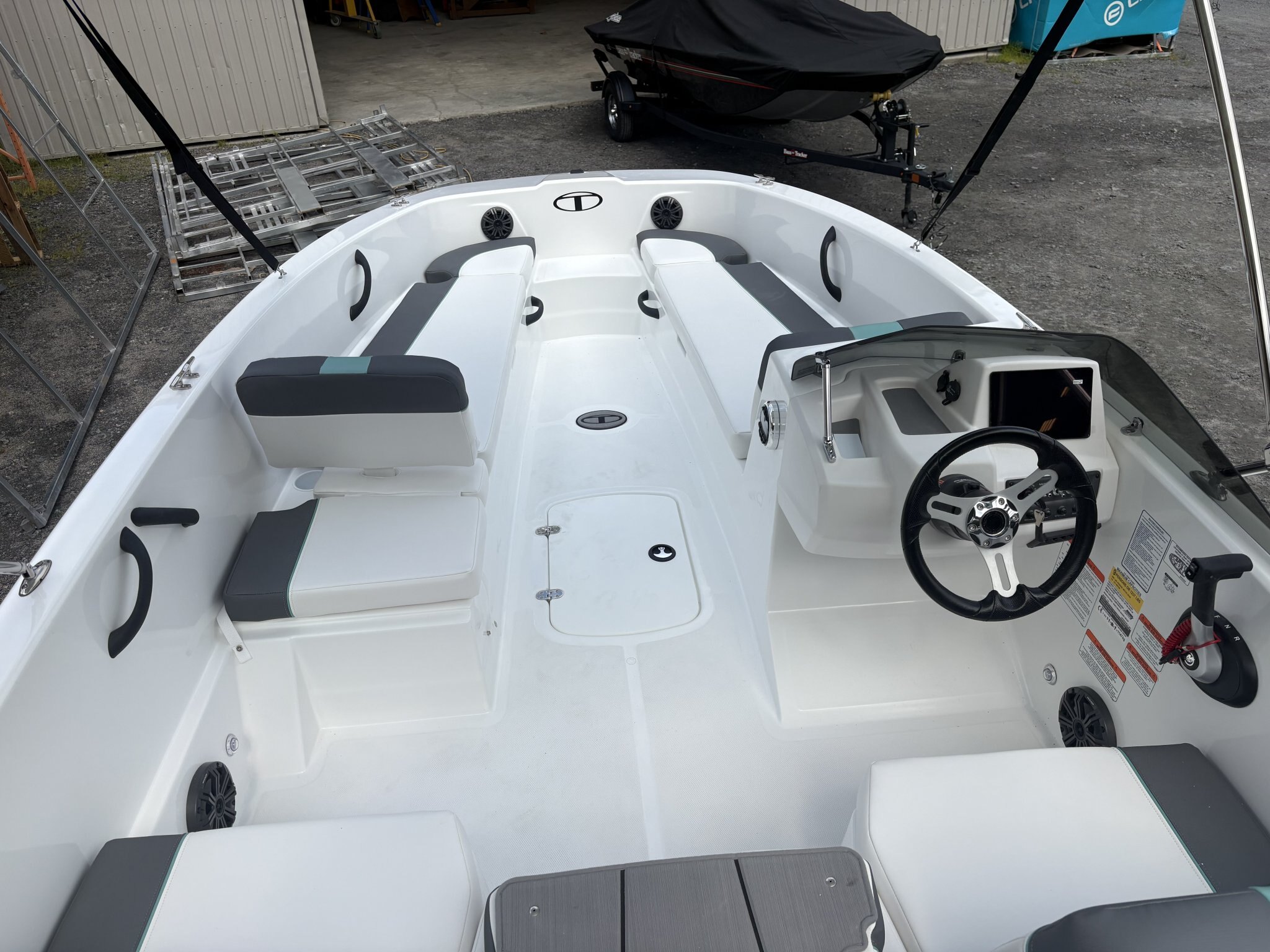 2027 TAHOE T18
