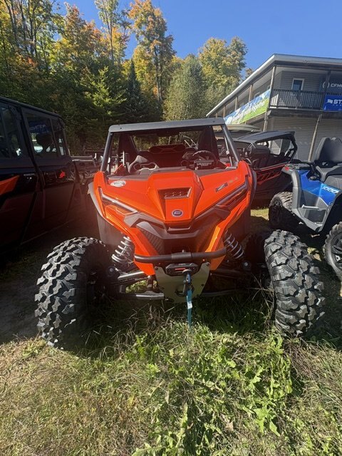 2026 CFMOTO ZFORCE Z10 Lava Orange