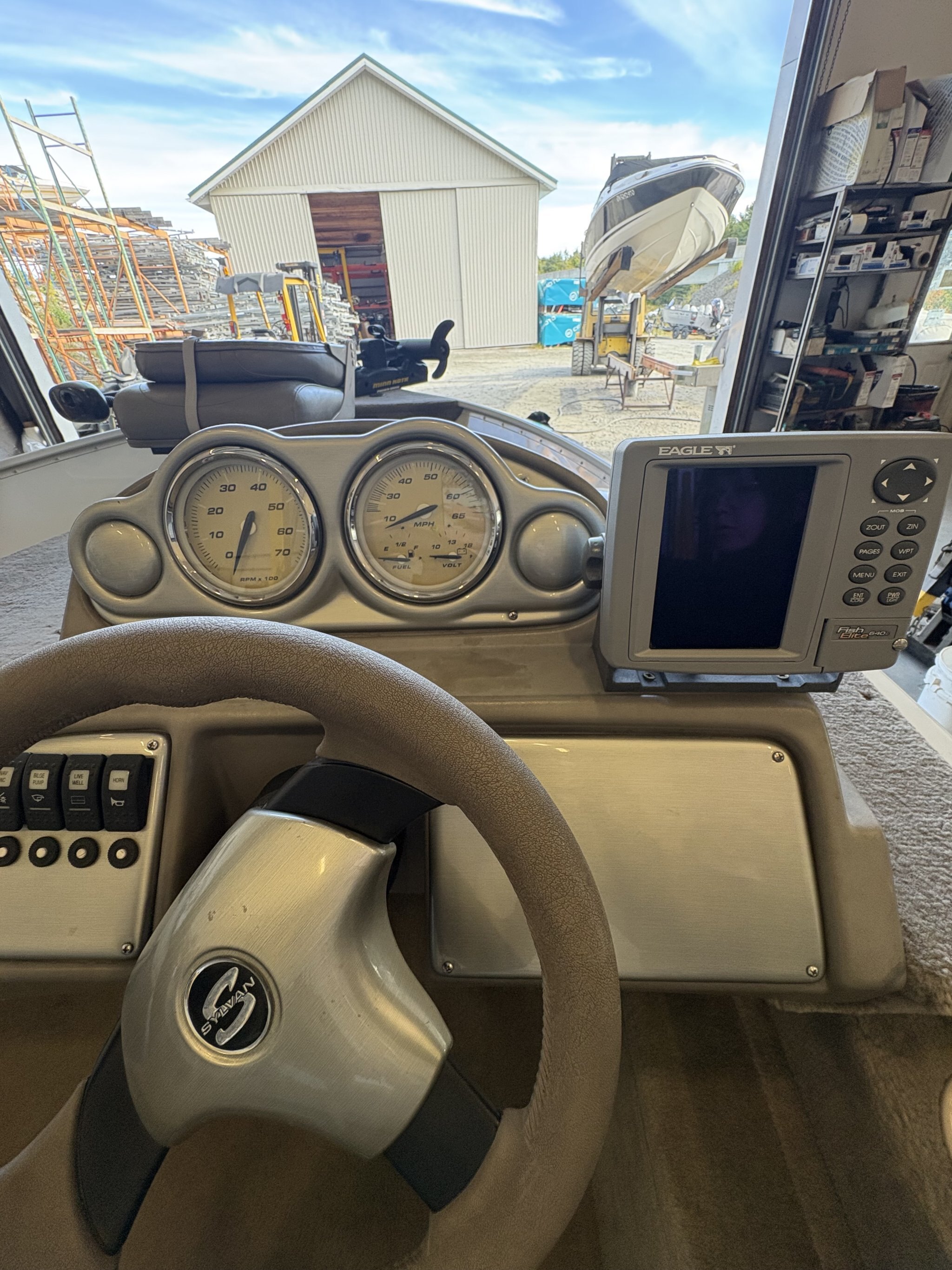 2005 Sylvan 1600 Explorer