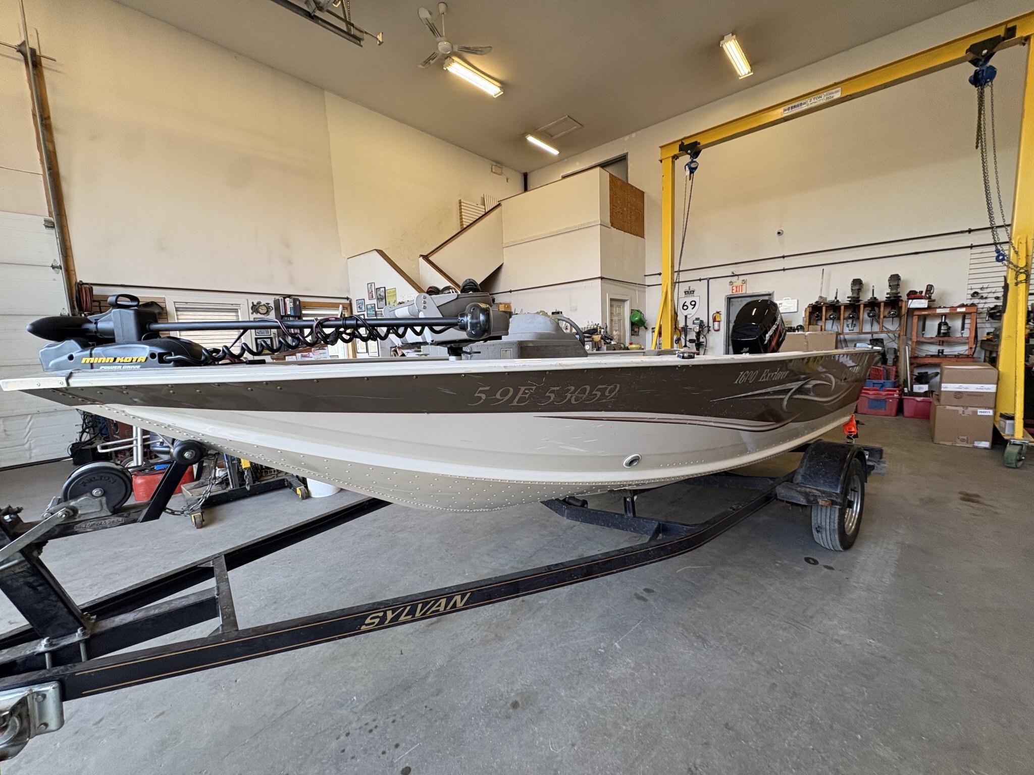 2005 Sylvan 1600 Explorer