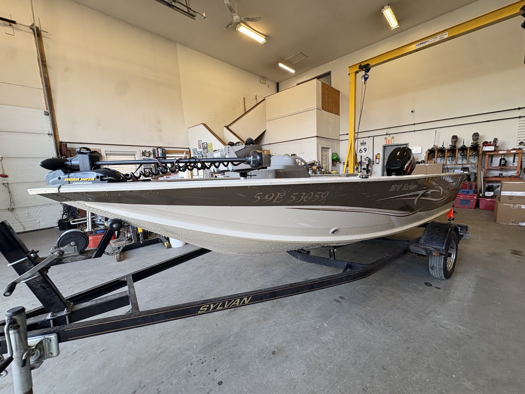 2005 Sylvan 1600 Explorer