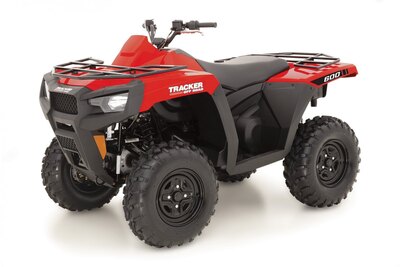 2023 TRACKER 600 - fire red