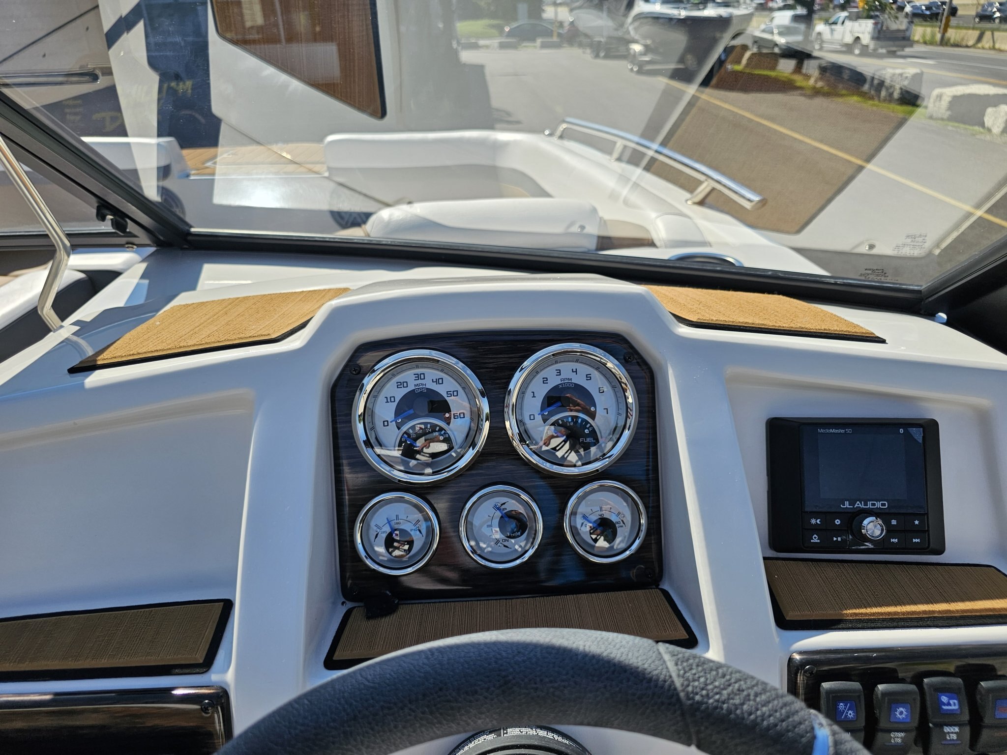 2023 Starcraft Marine SVX 210 With Mercruiser 4.5L 250HP