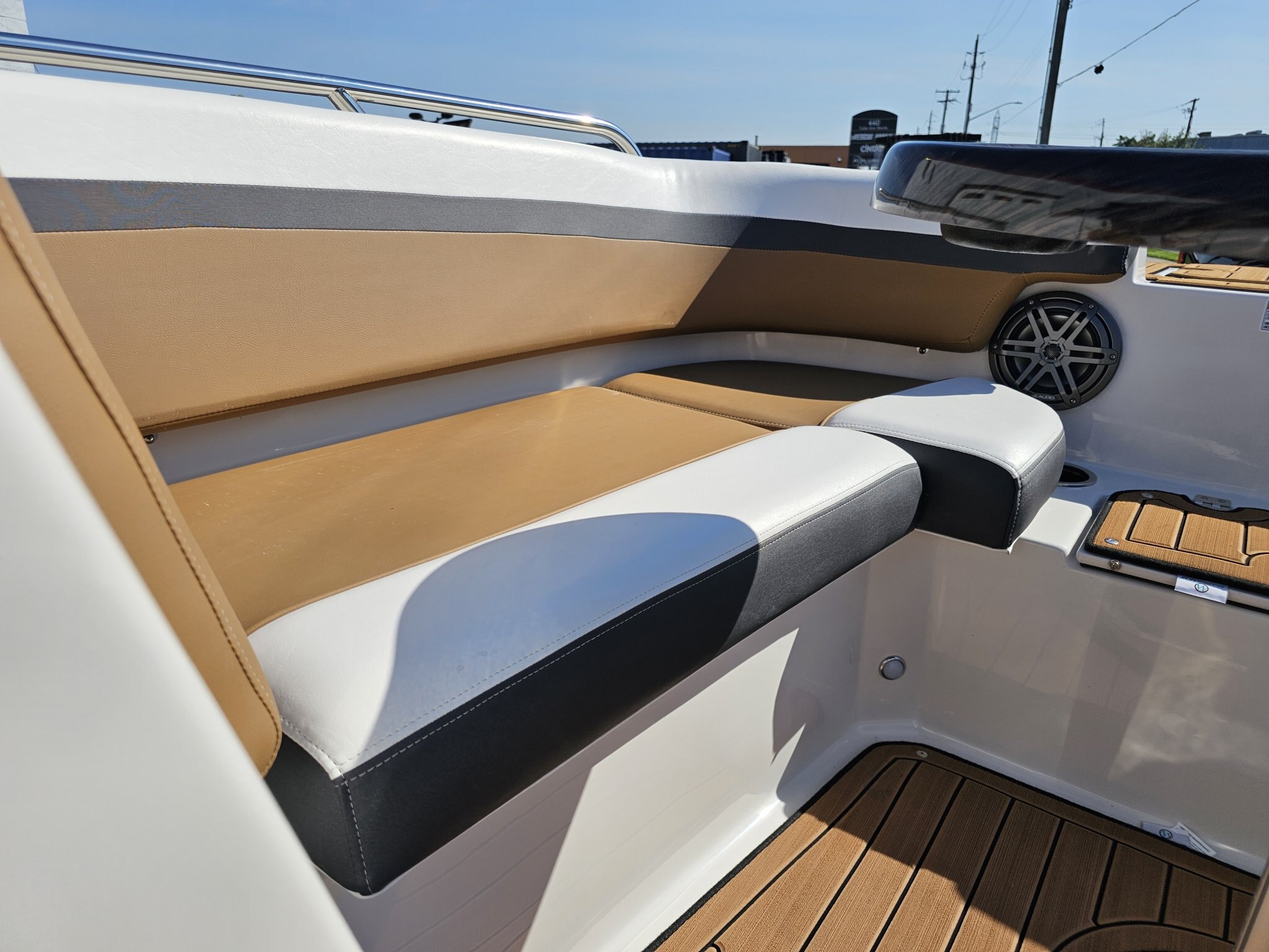 2023 Starcraft Marine SVX 210 With Mercruiser 4.5L 250HP