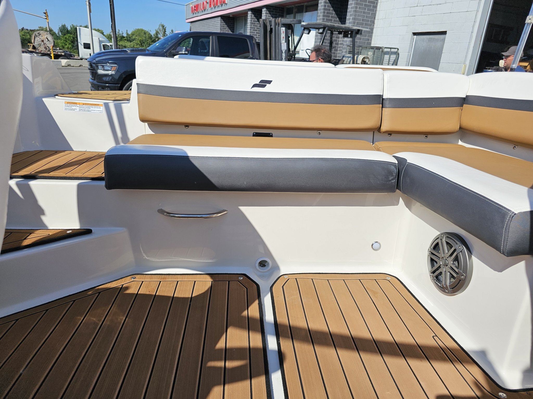 2023 Starcraft Marine SVX 210 With Mercruiser 4.5L 250HP