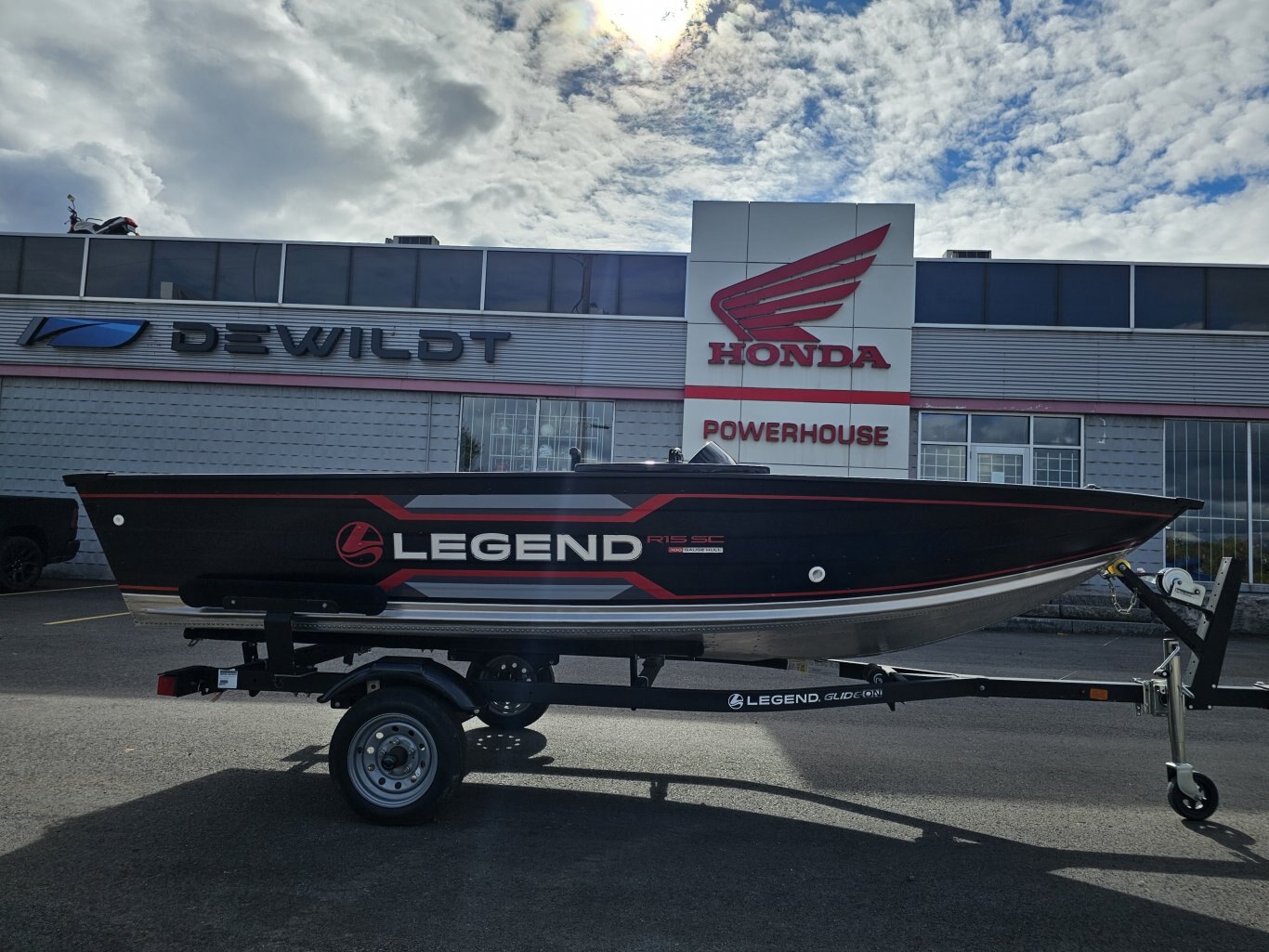 Legend Boats R SERIES R15 Side Console
