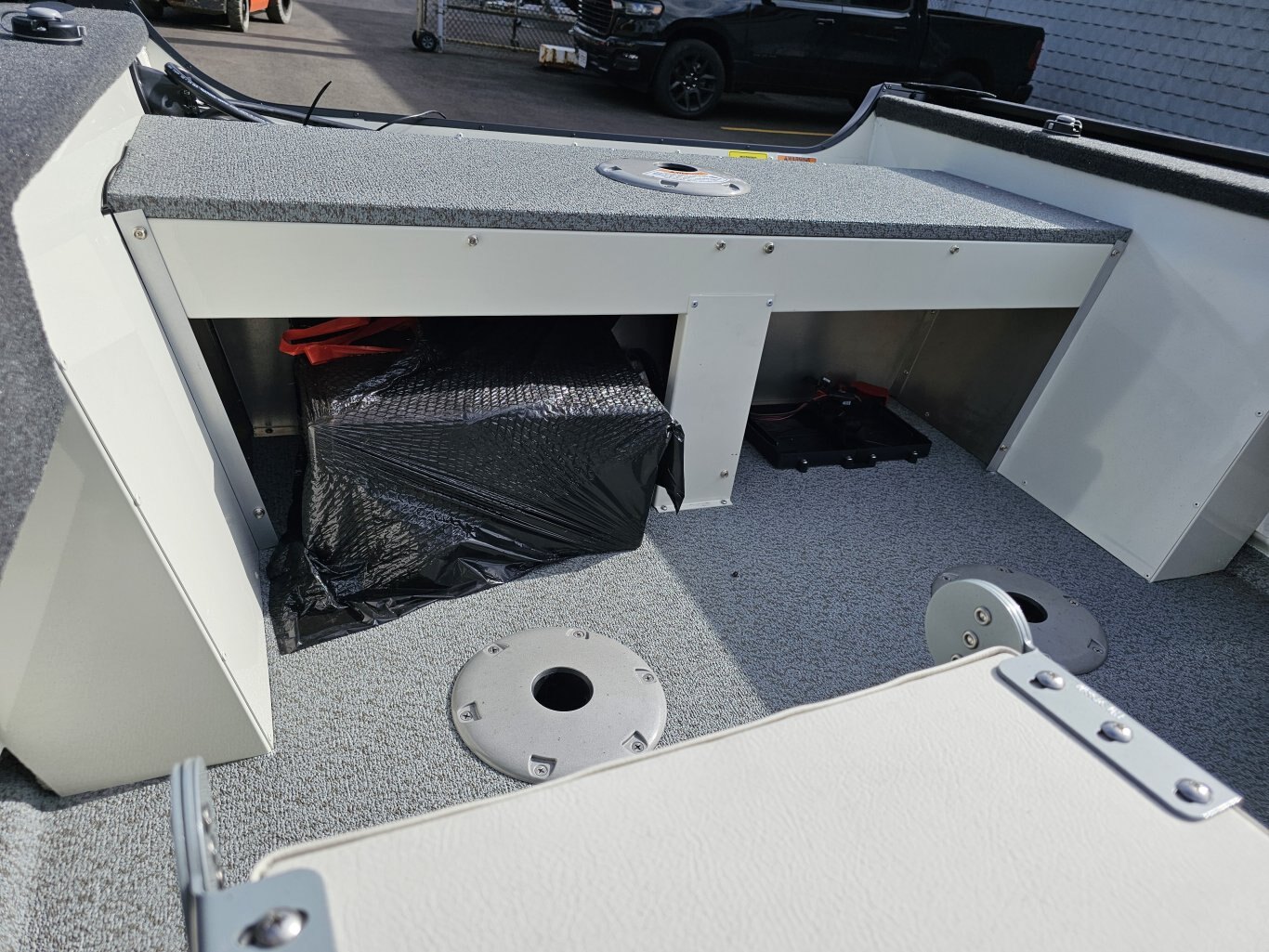 Legend Boats R SERIES R15 Side Console