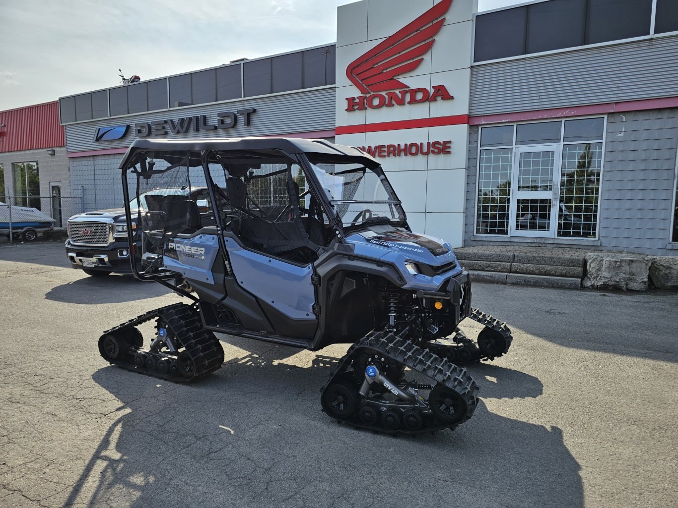 2024 Honda Pioneer 700-2P Deluxe