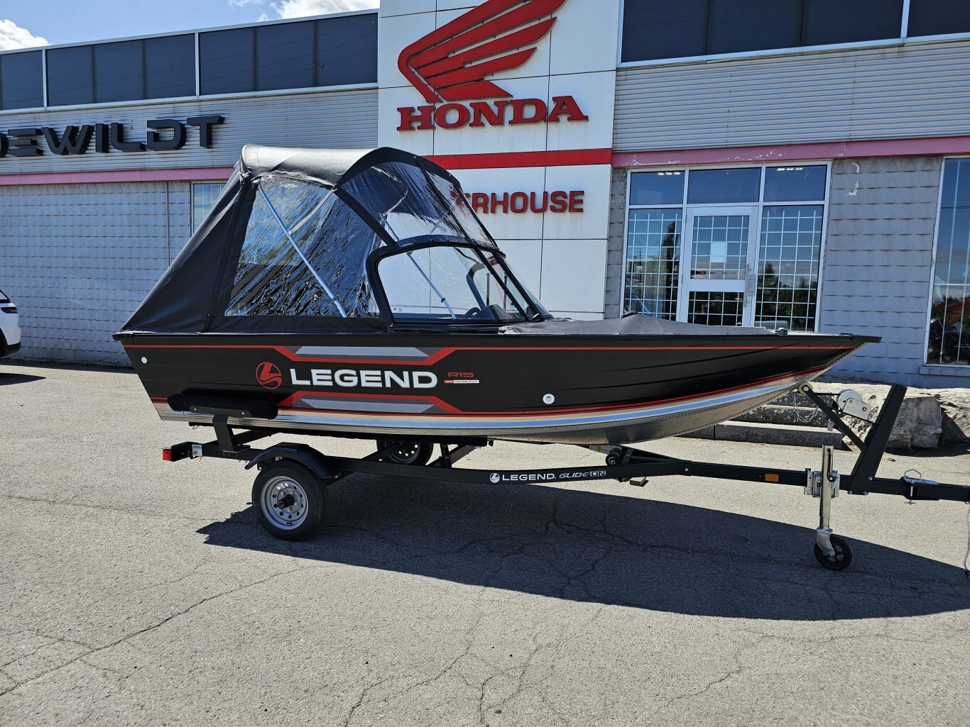 Legend Boats R-SERIES R15