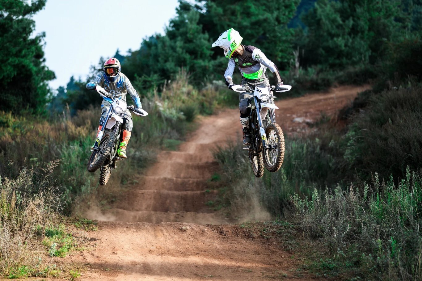 2025 Surron ULTRA BEE