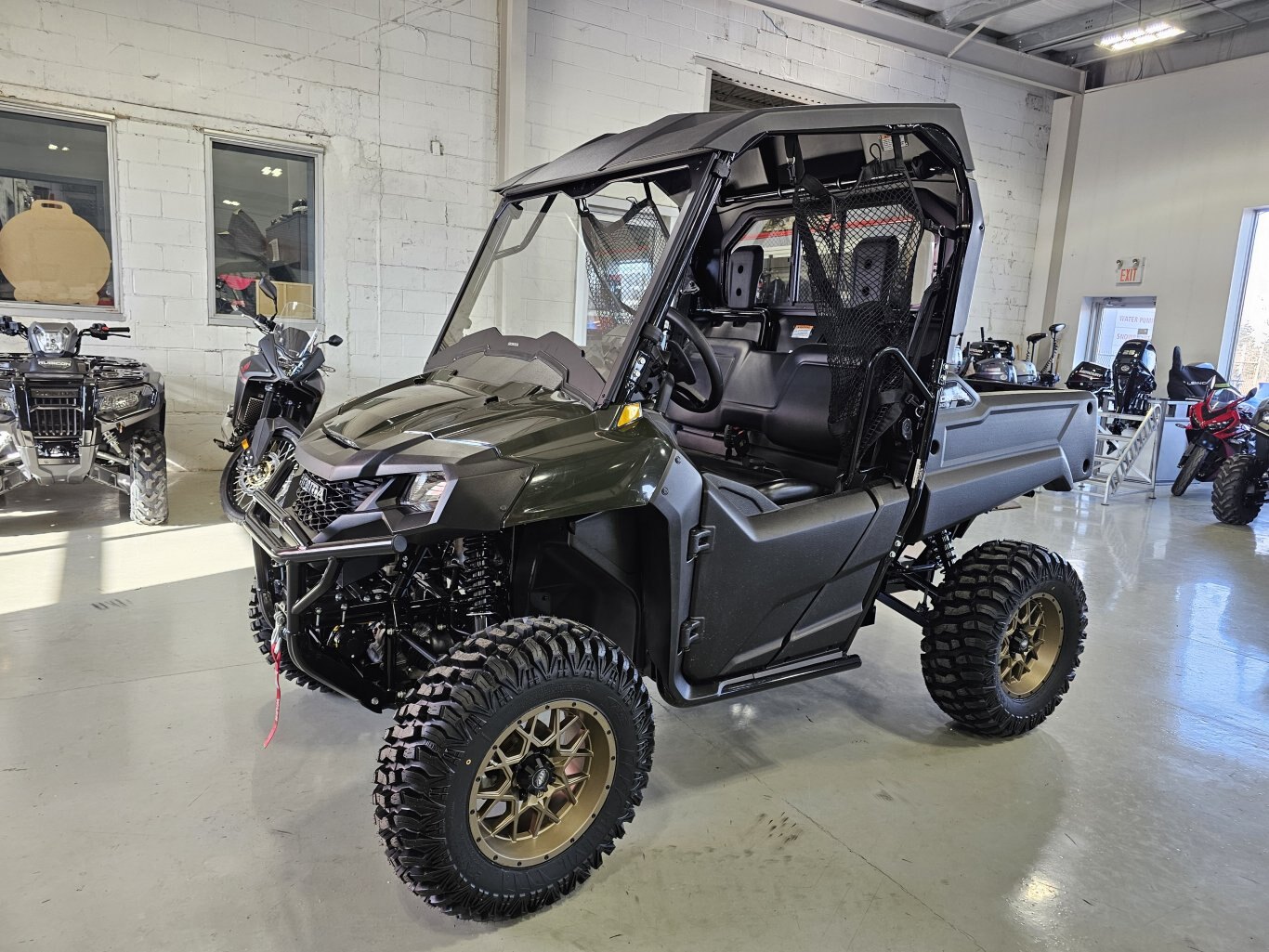 2025 Honda Pioneer 700 2P DLX