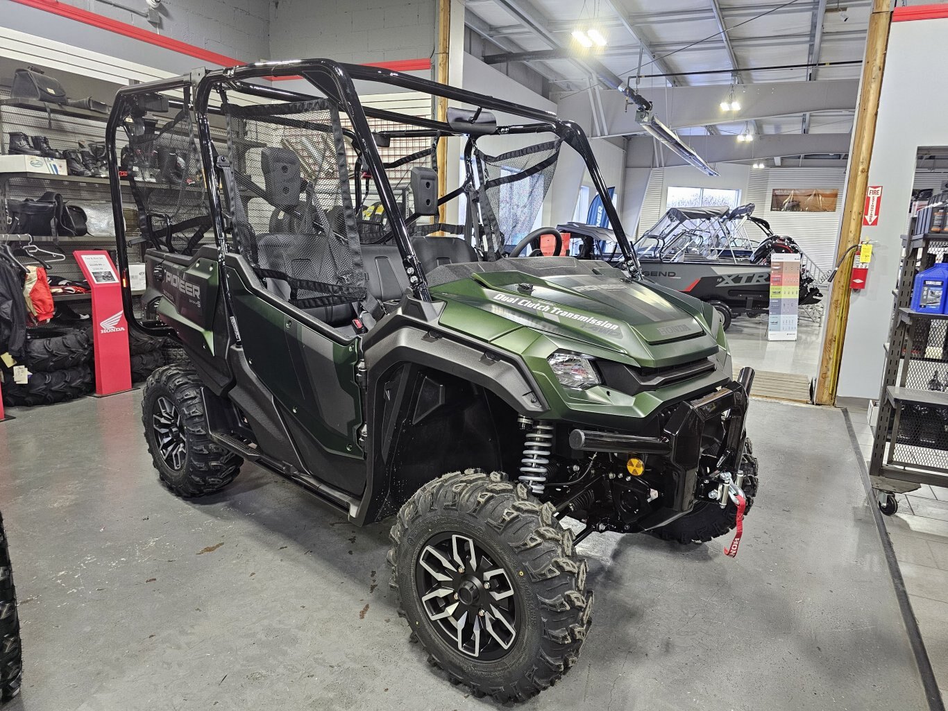 2025 Honda Pioneer 1000-5P Trail