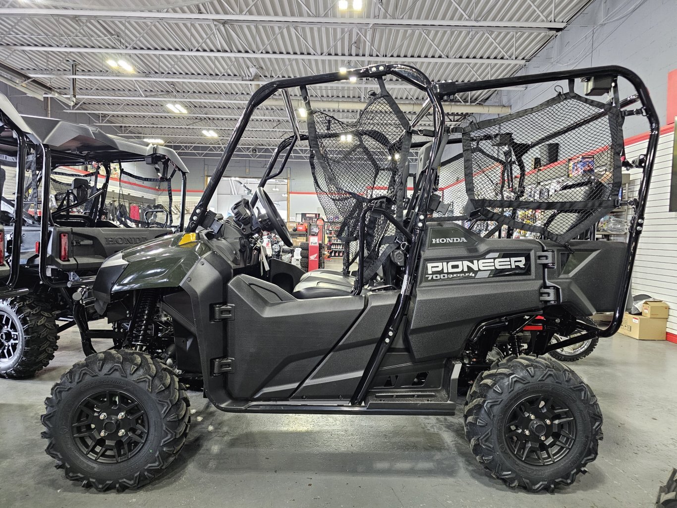 2025 Honda Pioneer 700 4P DLX SAVE $500 & FINANCE FROM 2.99%