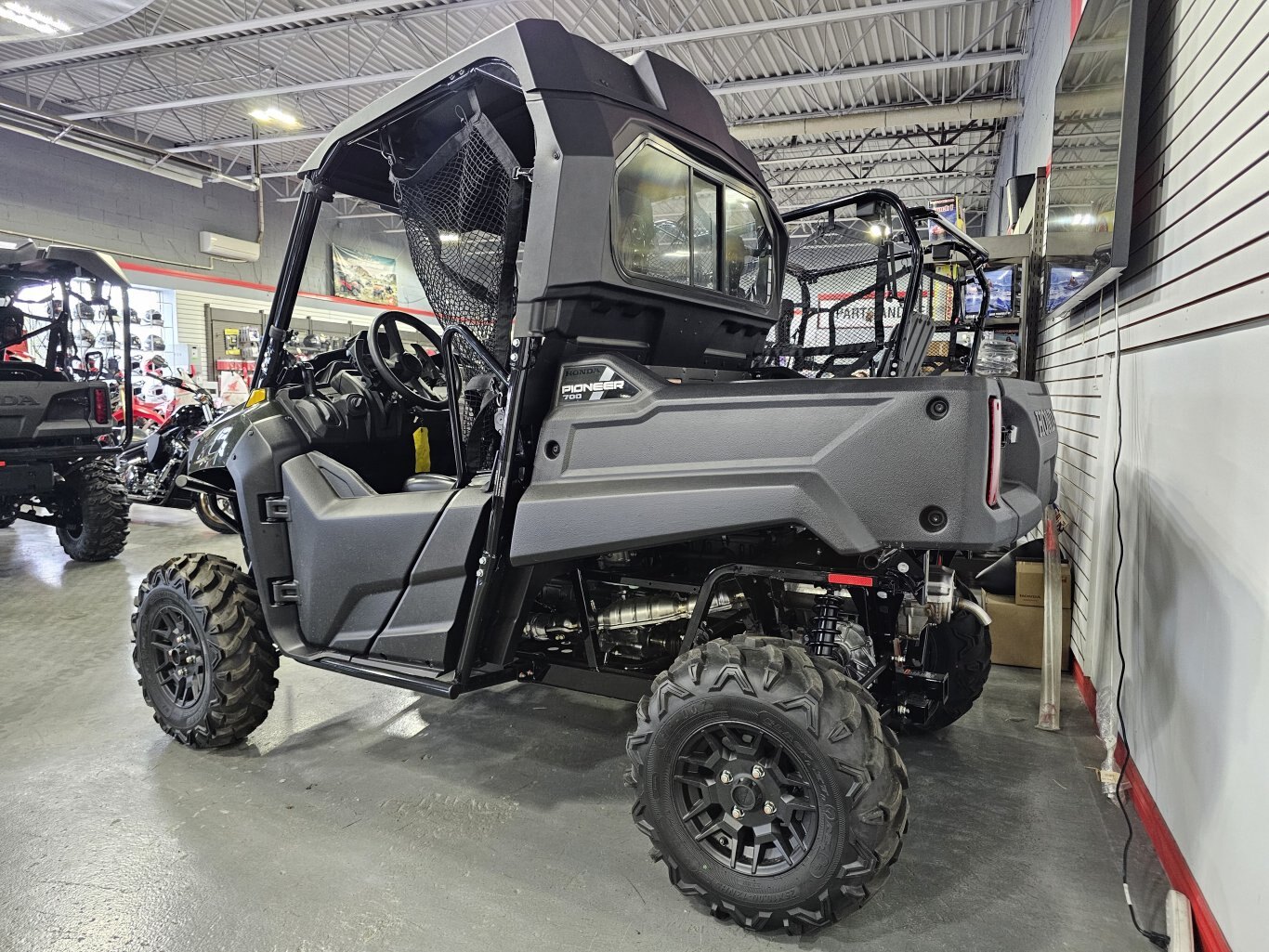 2025 Honda Pioneer 700 2P DLX SAVE $500 & FINANCE FROM 2.99%