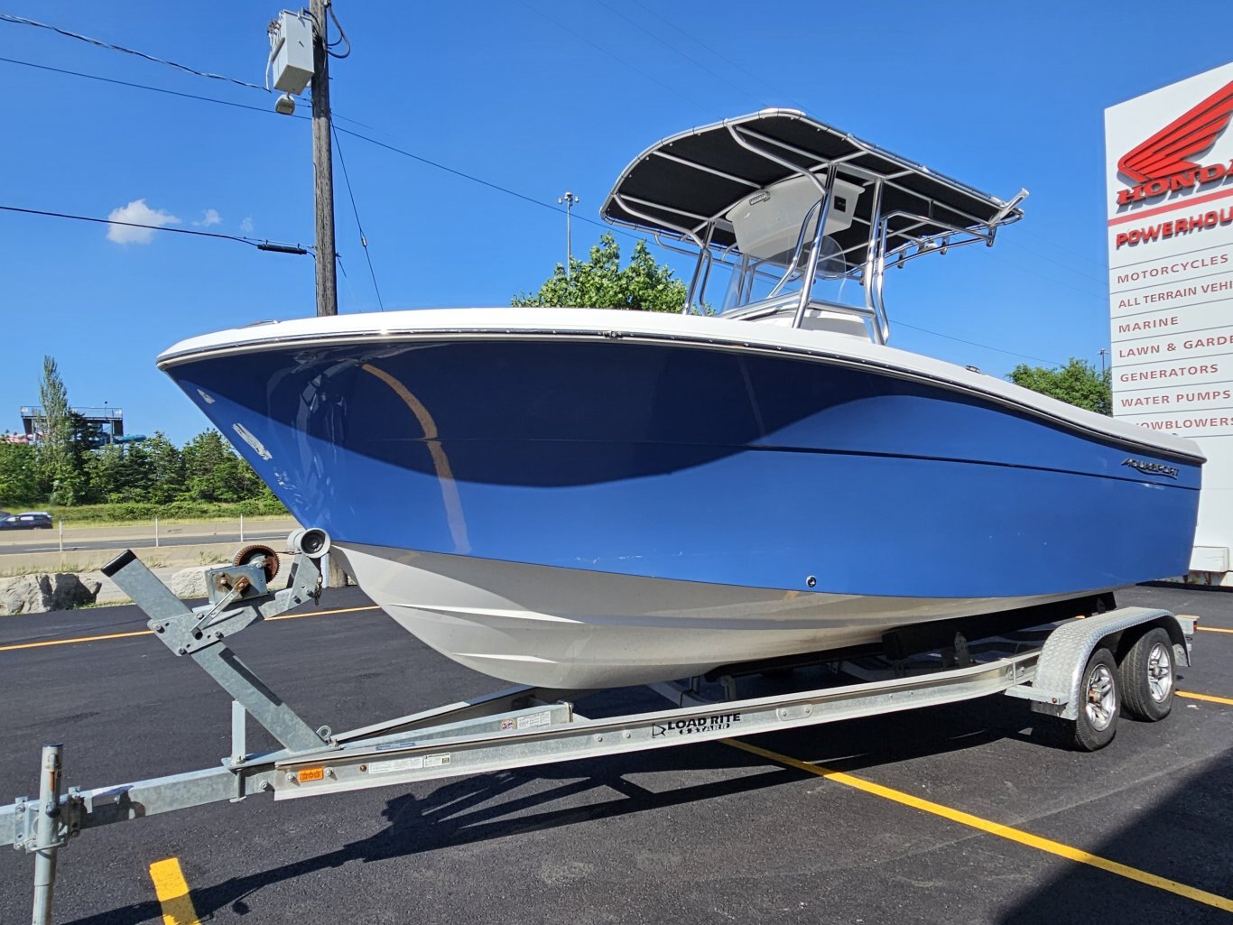 2022 Aquasport 2100 W/200HP MERCURY