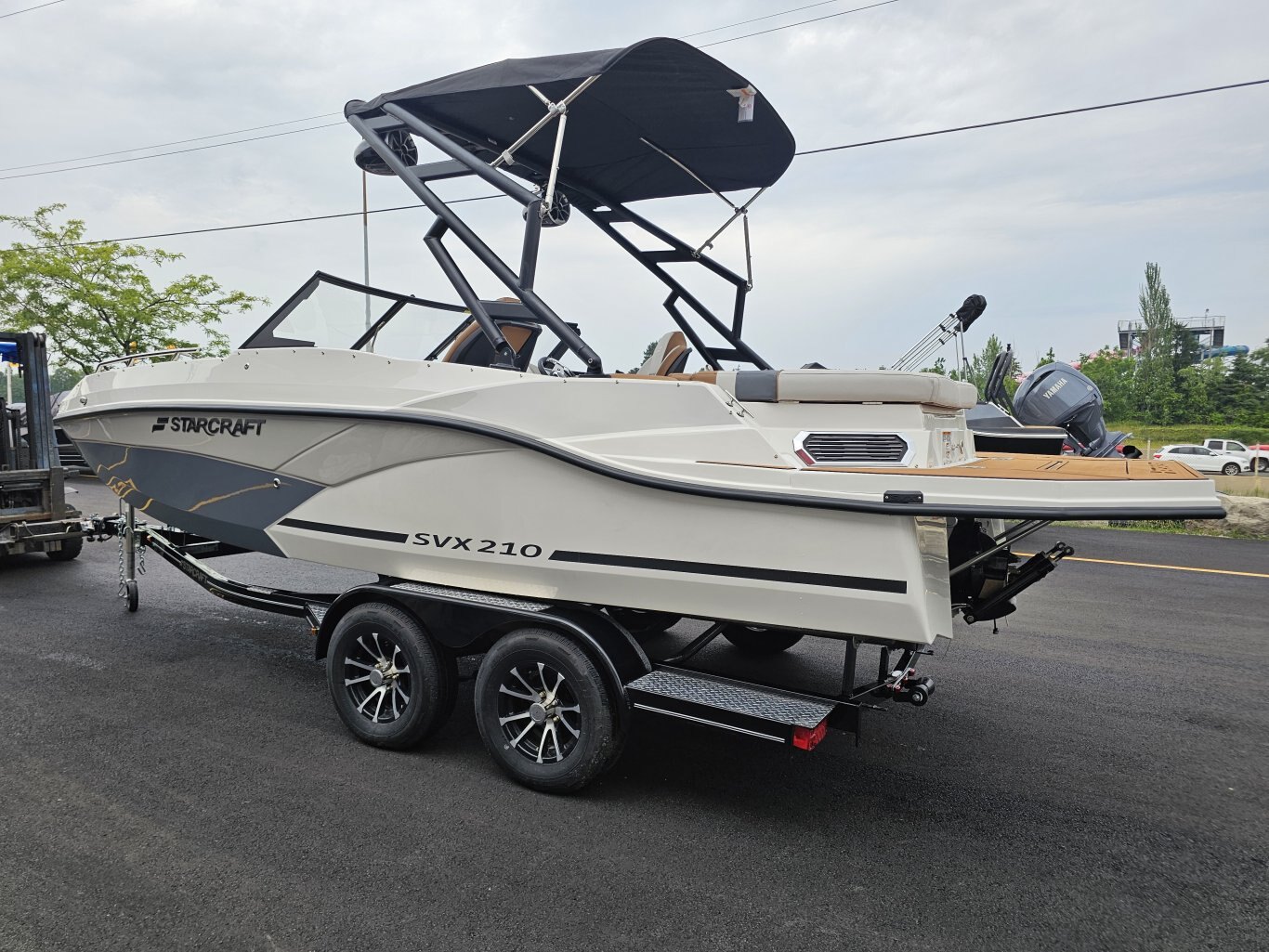 2025 Starcraft SVX 210 IO W/ 4.5L MERCRUISER 250 HP