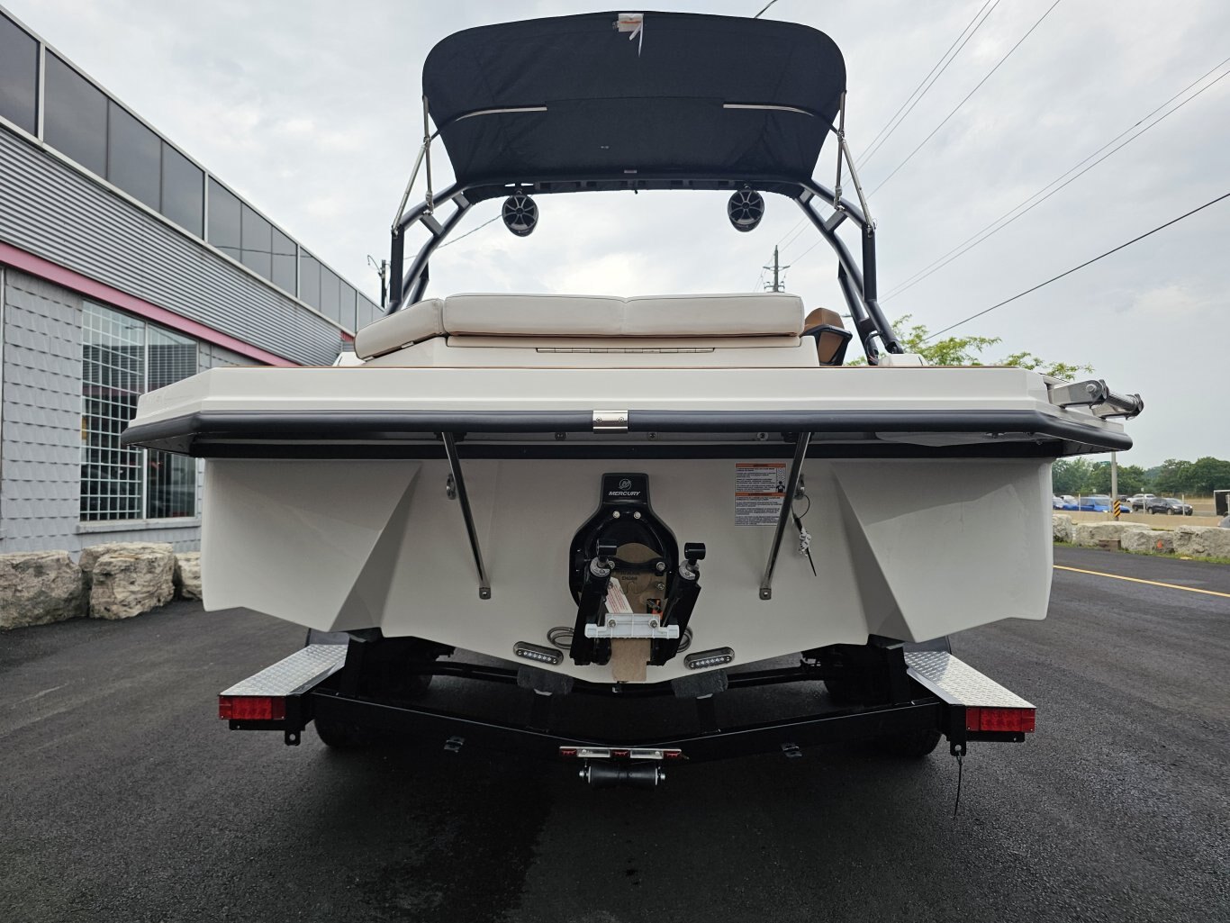 2025 Starcraft SVX 210 IO W/ 4.5L MERCRUISER 250 HP