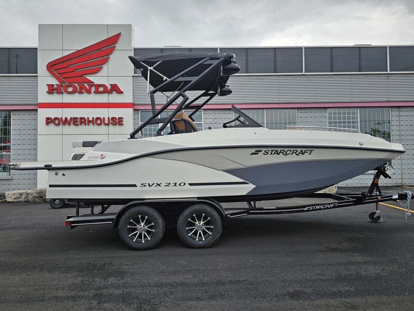 2025 Starcraft SVX 210 IO W/ 4.5L MERCRUISER 250 HP