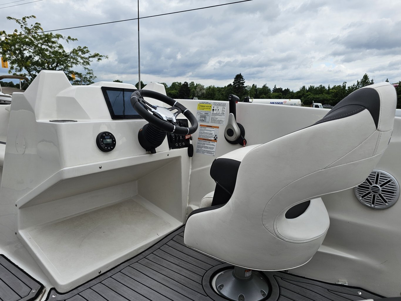 2023 Starcraft SVX 171 493 HOURS