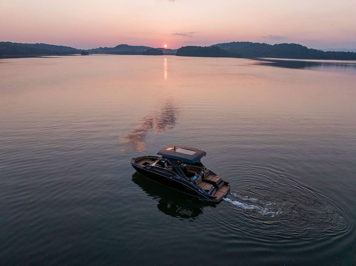 2026 Yamaha 275SD Black