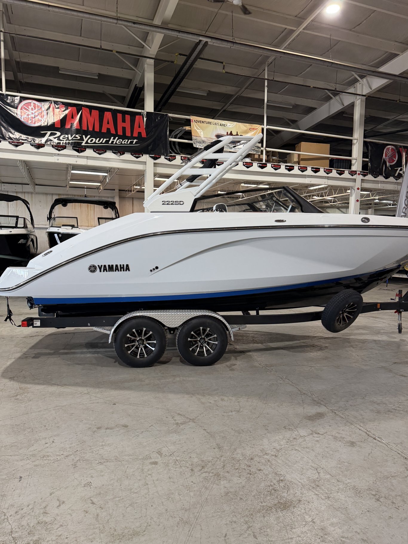 2026 Yamaha AR195 White
