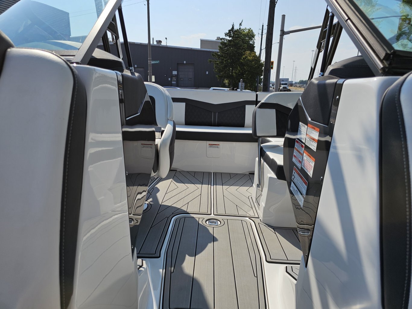 2025 Monterey 238SS 6.5 Hours