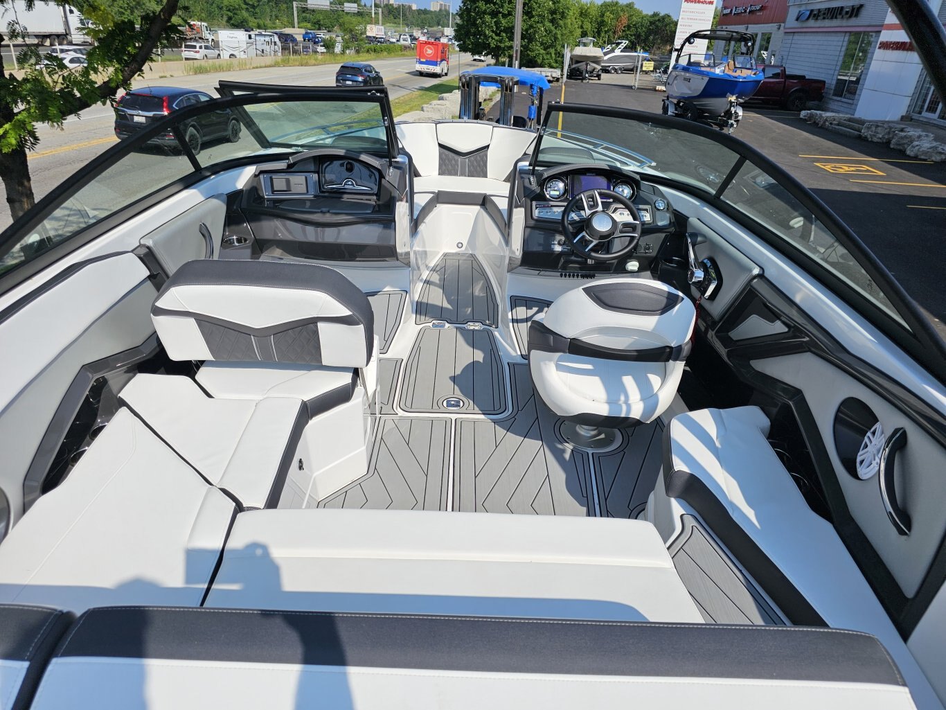 2025 Monterey 238SS 6.5 Hours