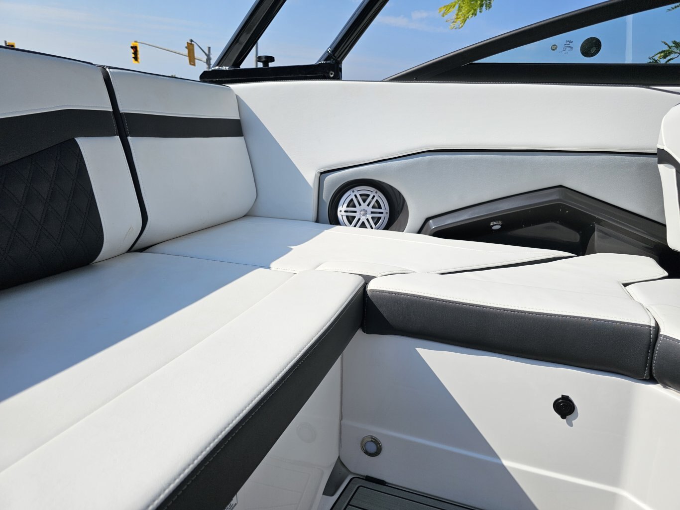 2025 Monterey 238SS 6.5 Hours