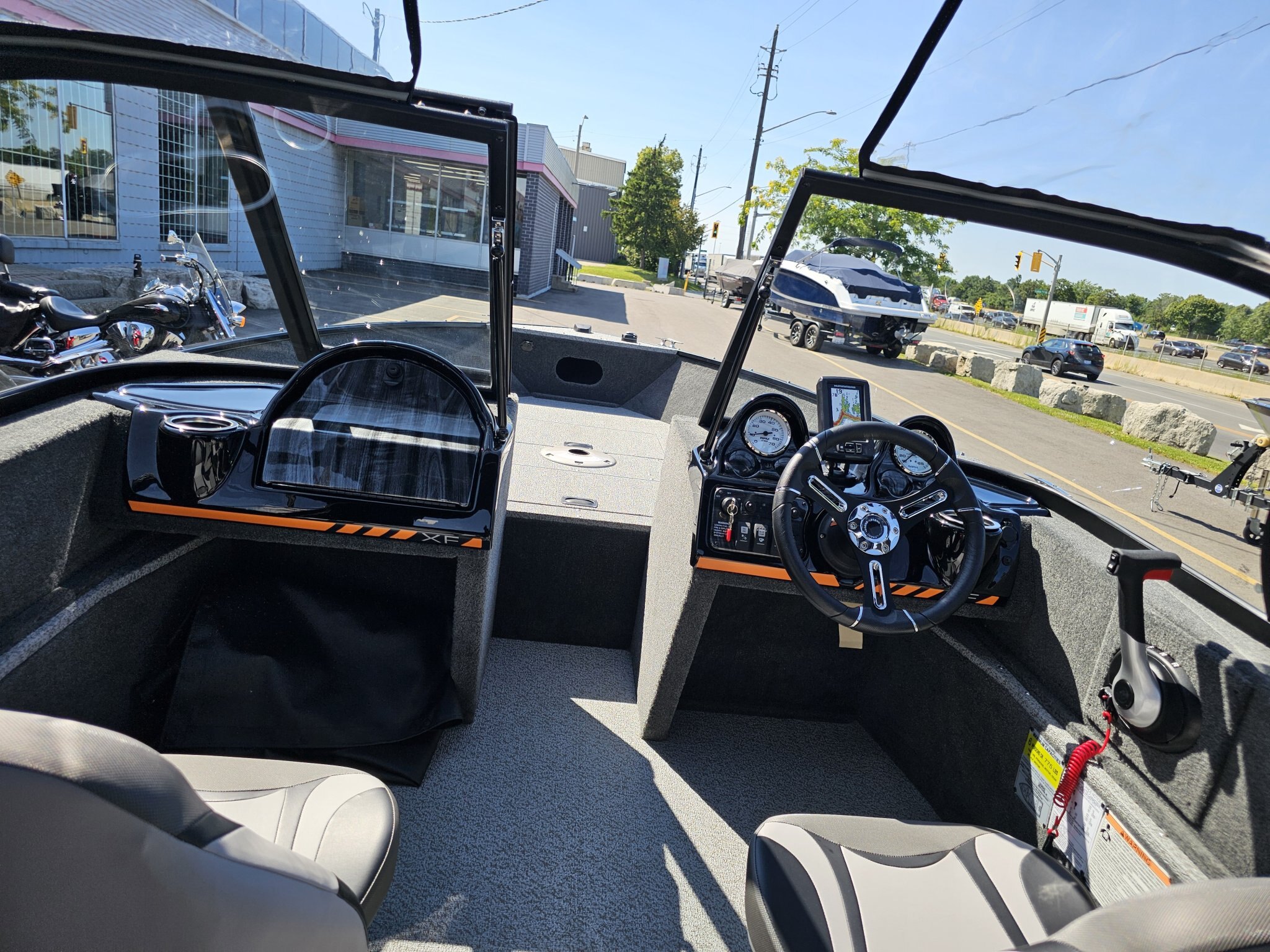2025 Legend 16 XF WITH MERCURY 90 ELPT 4S