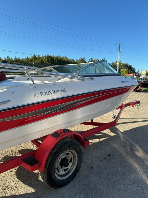 2008 Four Winns H180