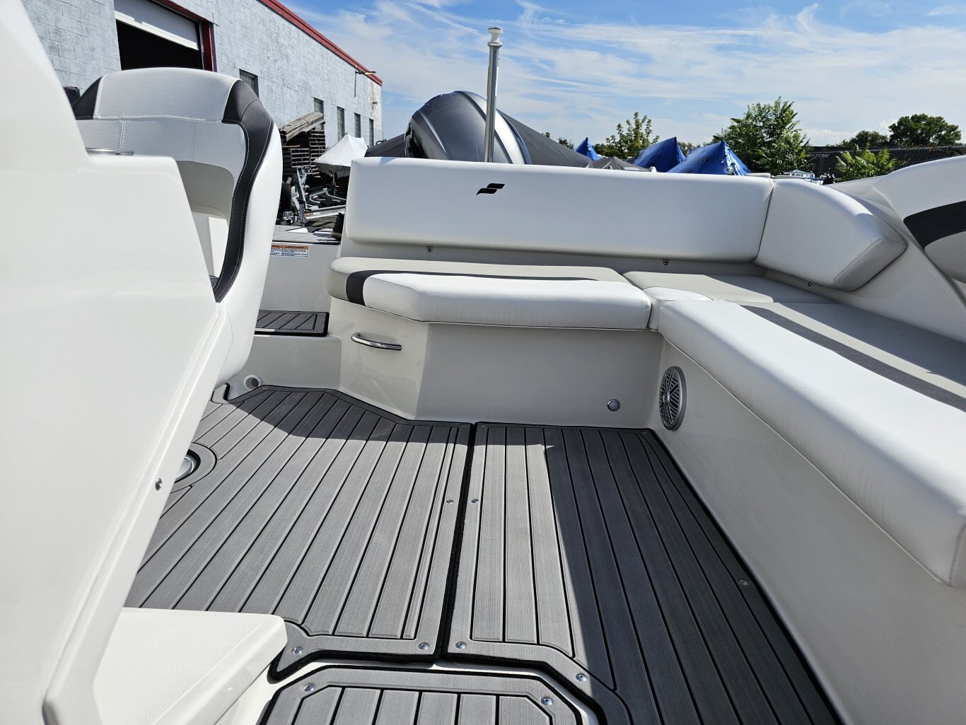 2023 Starcraft SVX 171 With 115HP Yamaha VMax