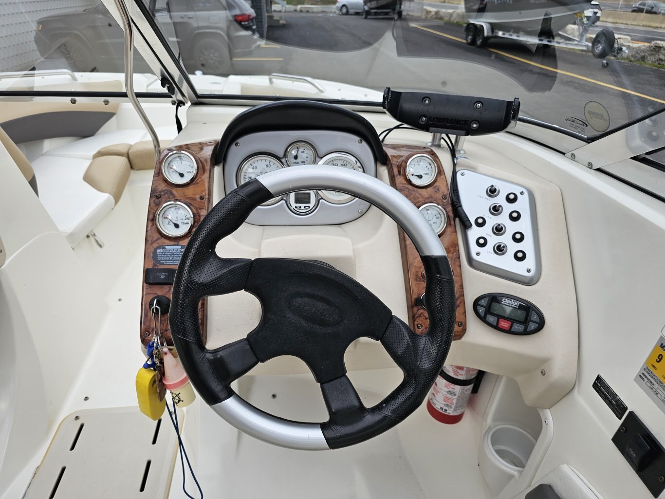 2005 Larson 208 LXI 294 Hours