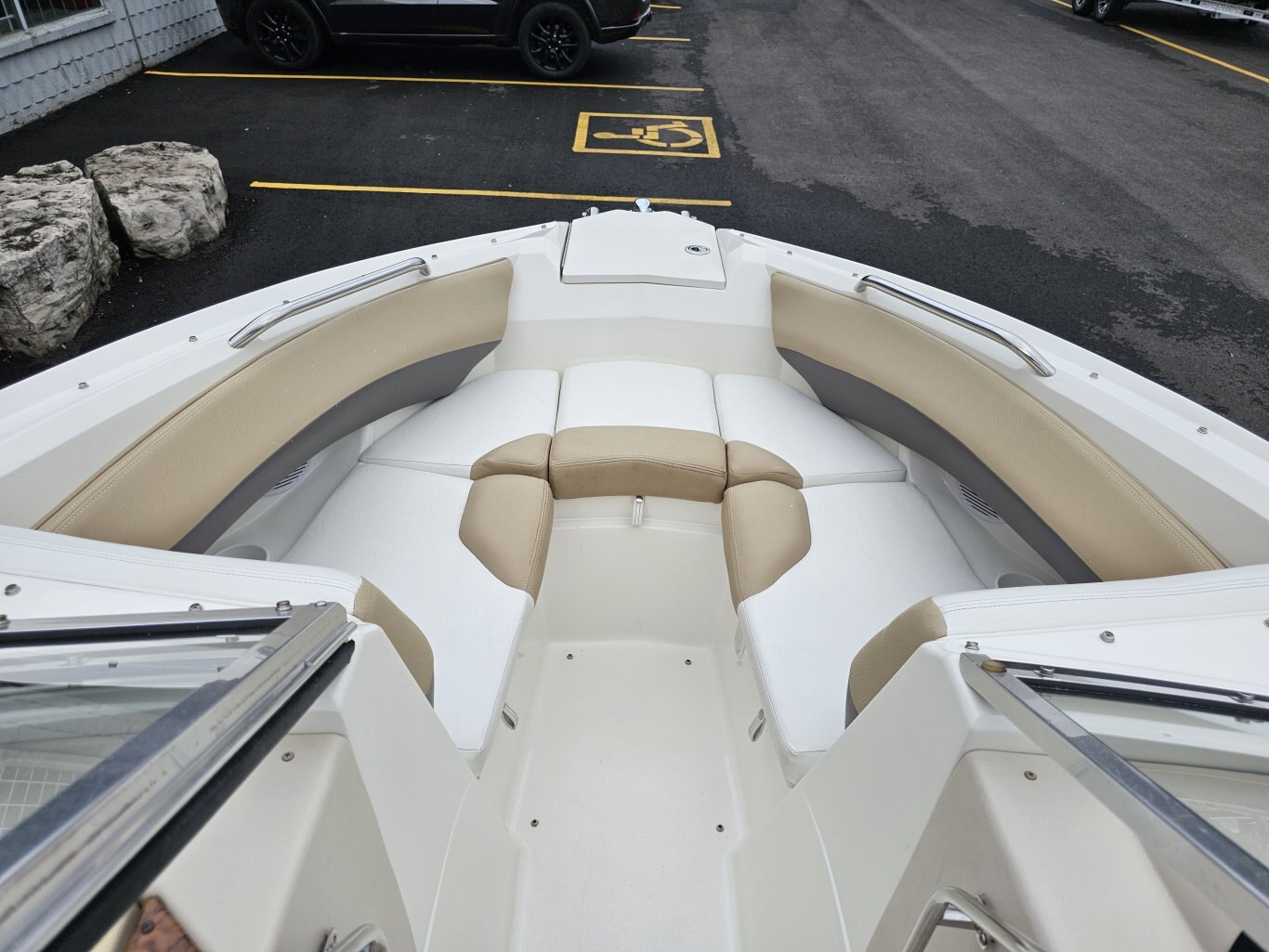 2005 Larson 208 LXI 294 Hours