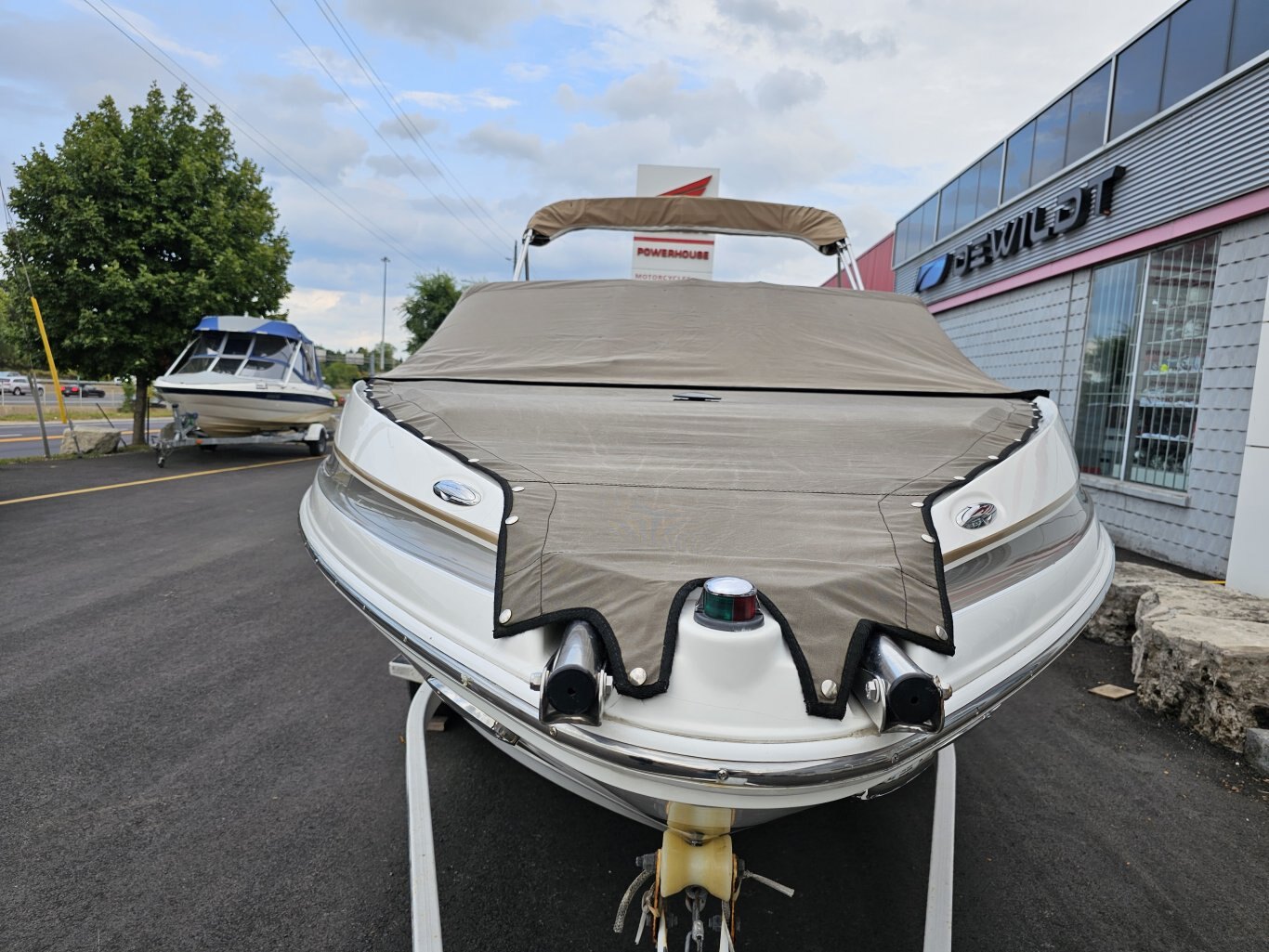 2005 Larson 208 LXI 294 Hours