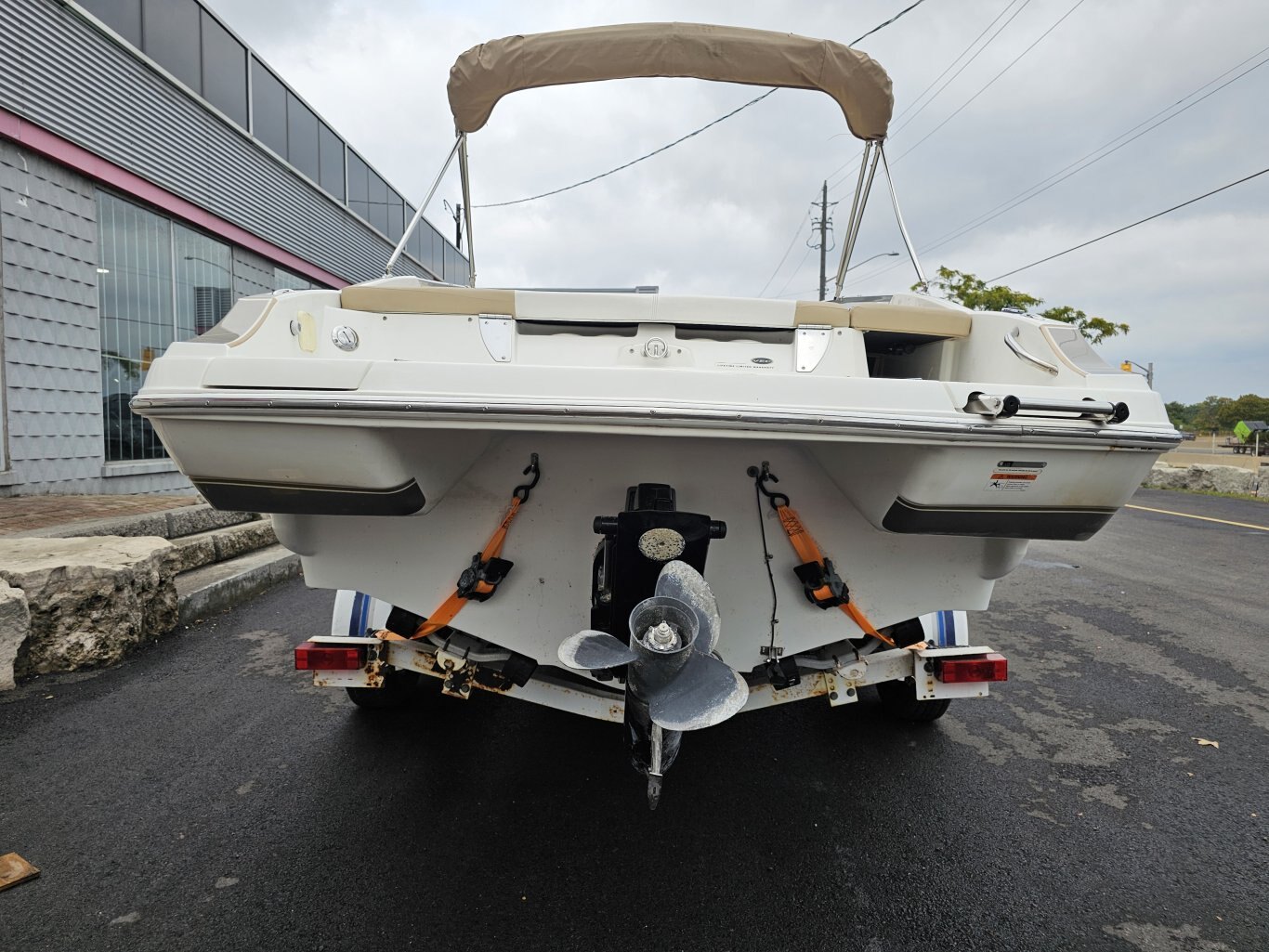 2005 Larson 208 LXI 294 Hours