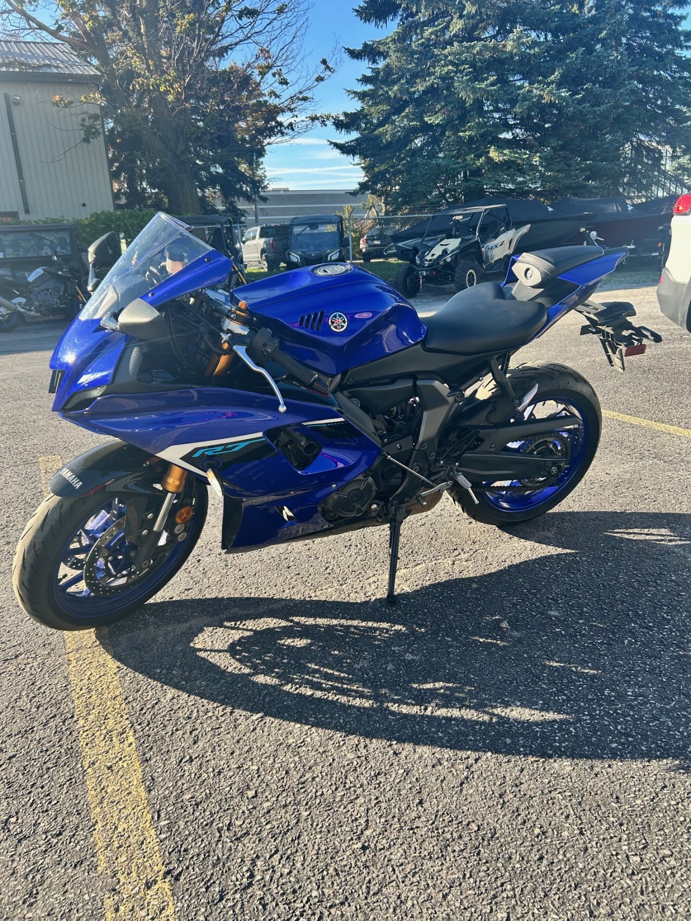 2025 YAMAHA YZF R7 DEMO