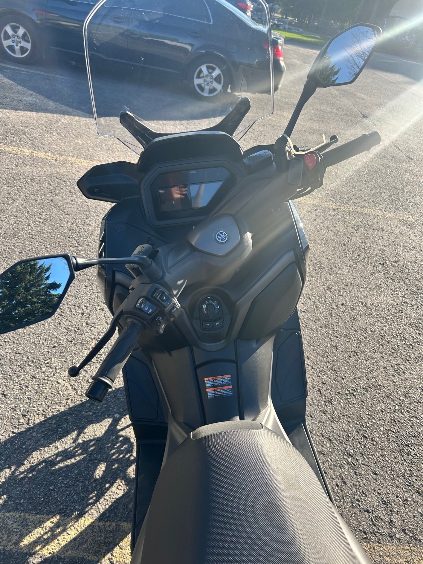 2025 YAMAHA XMAX DEMO