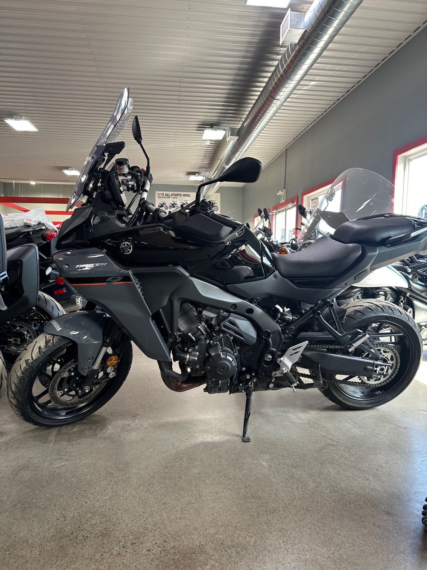 2025 Yamaha Tracer 9 Y AMT DEMO WITH WARRANTY!