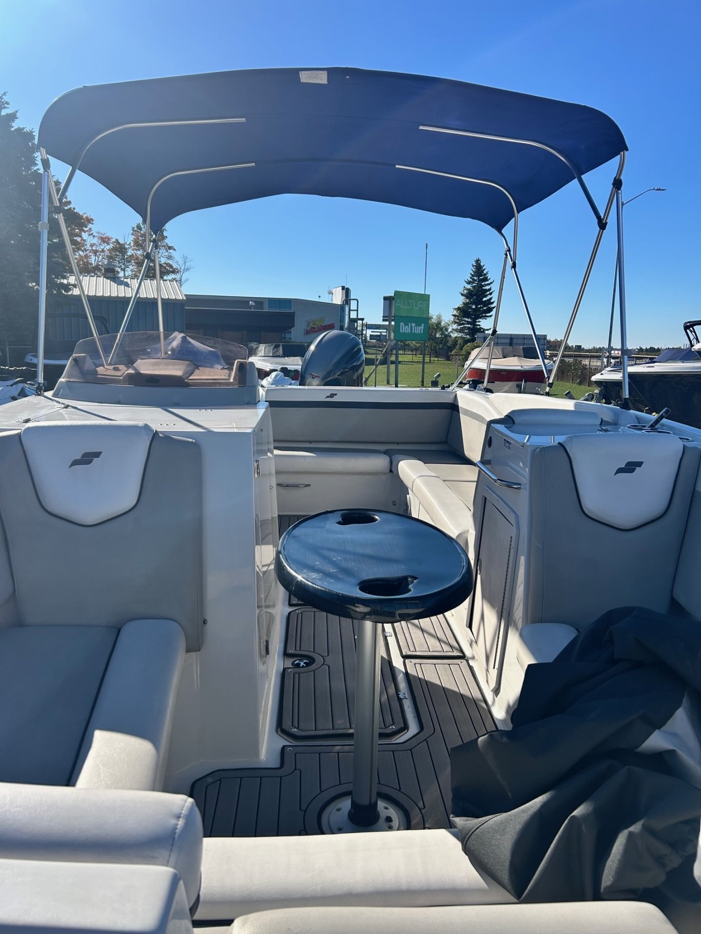 2023 STARCRAFT SVX 231 OB W/175HP YAMAHA