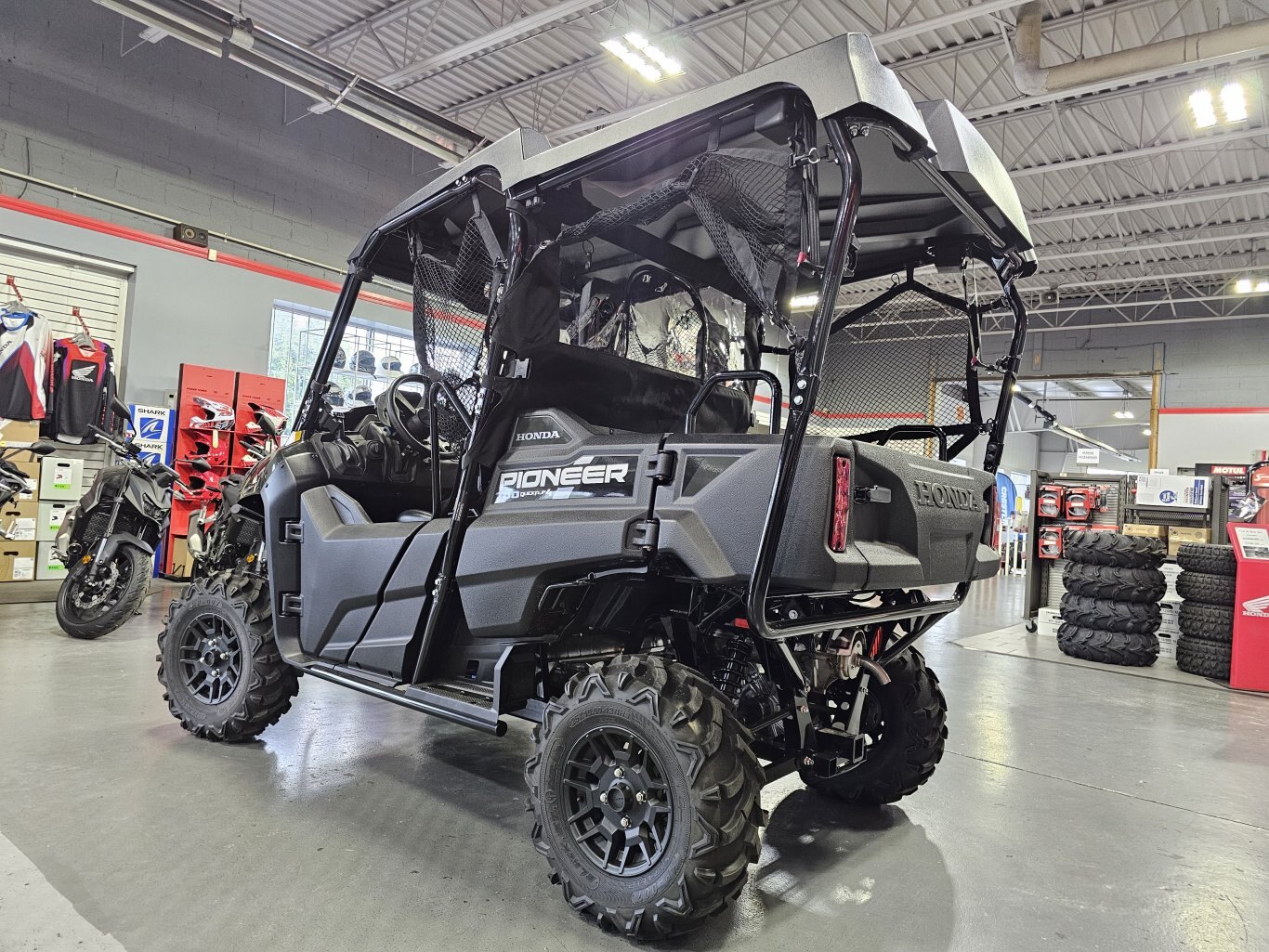 2025 Honda Pioneer 700 4P DLX Standard