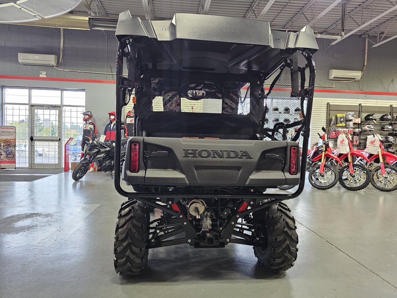 2025 Honda Pioneer 700 4P DLX Standard