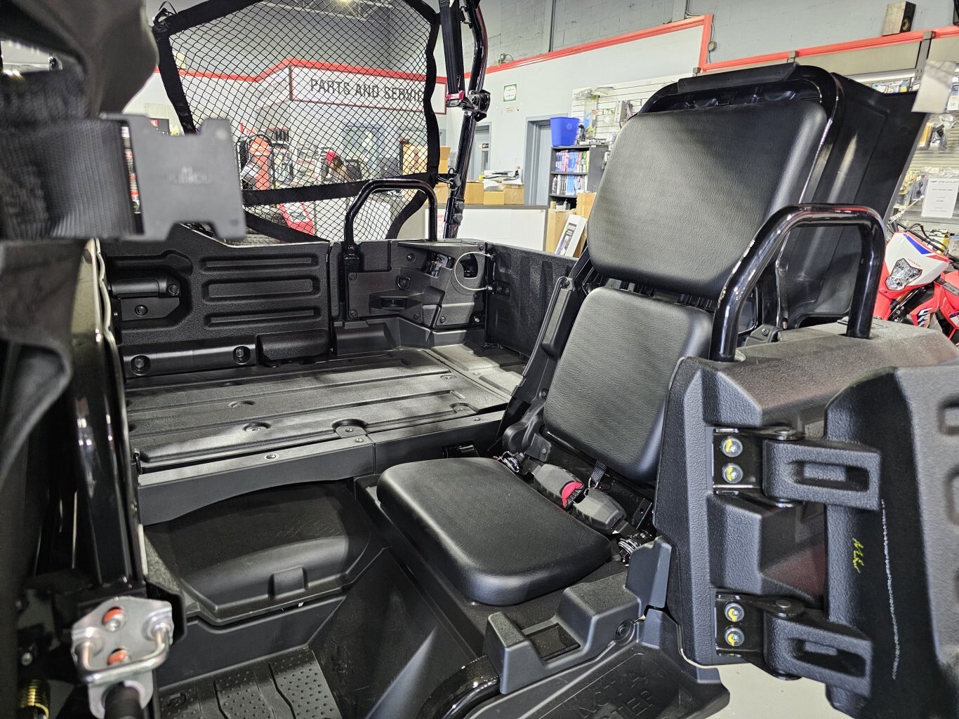 2025 Honda Pioneer 700 4P DLX Standard