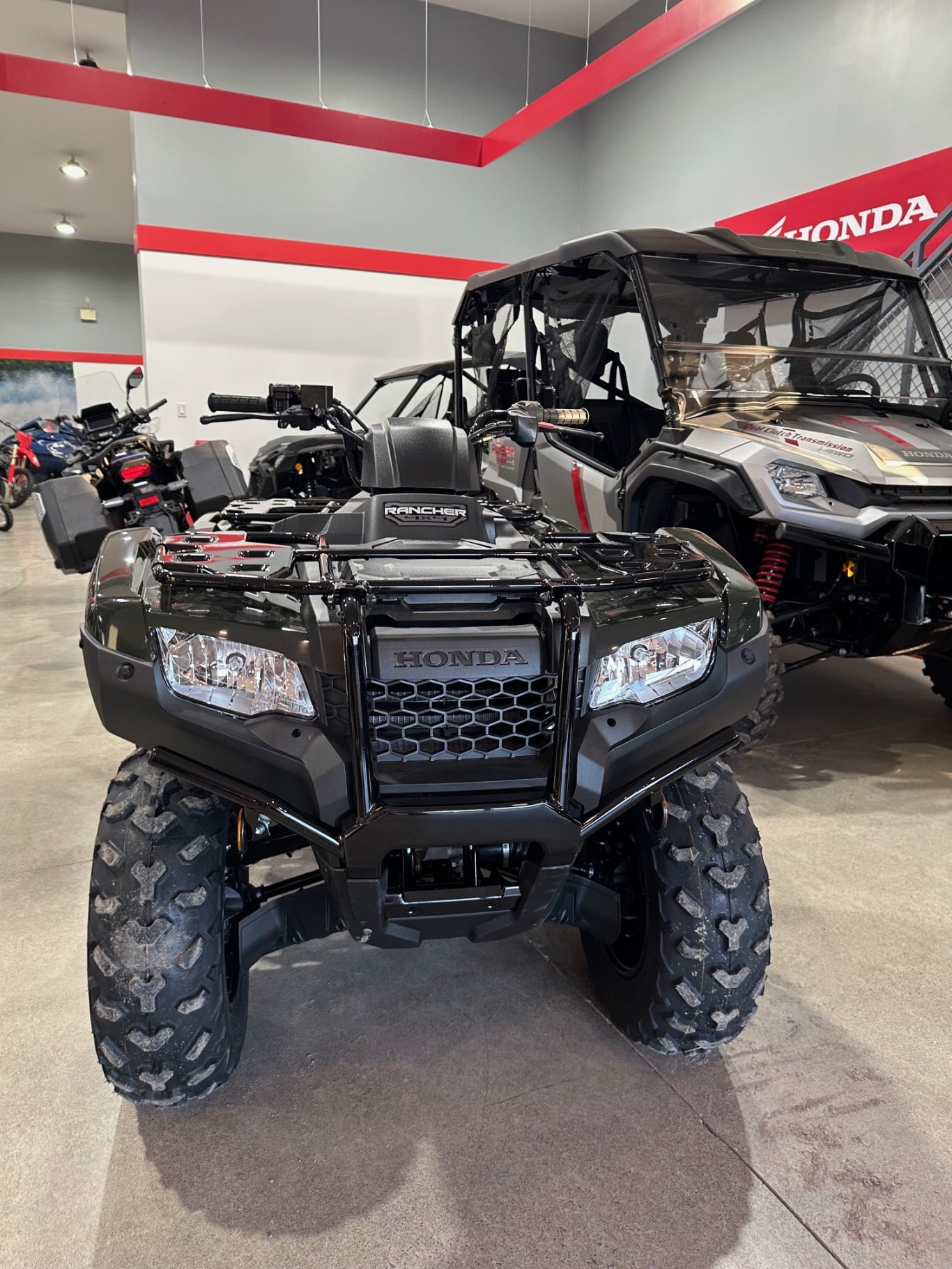 2026 Honda Rubicon 520 DCT IRS EPS Automatic Hero Red