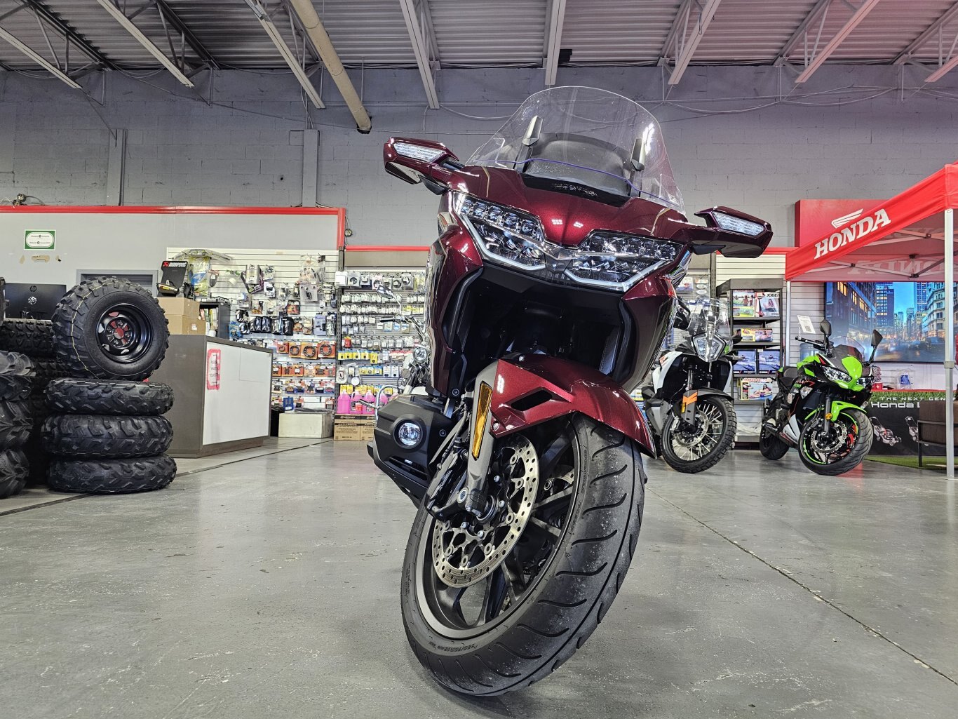 2025 Honda Gold Wing Tour DCT 50th Anniv Bordeaux Red Metallic 4,267 KM