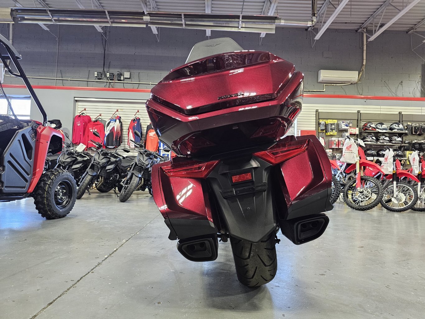 2025 Honda Gold Wing Tour DCT 50th Anniv Bordeaux Red Metallic 4,267 KM