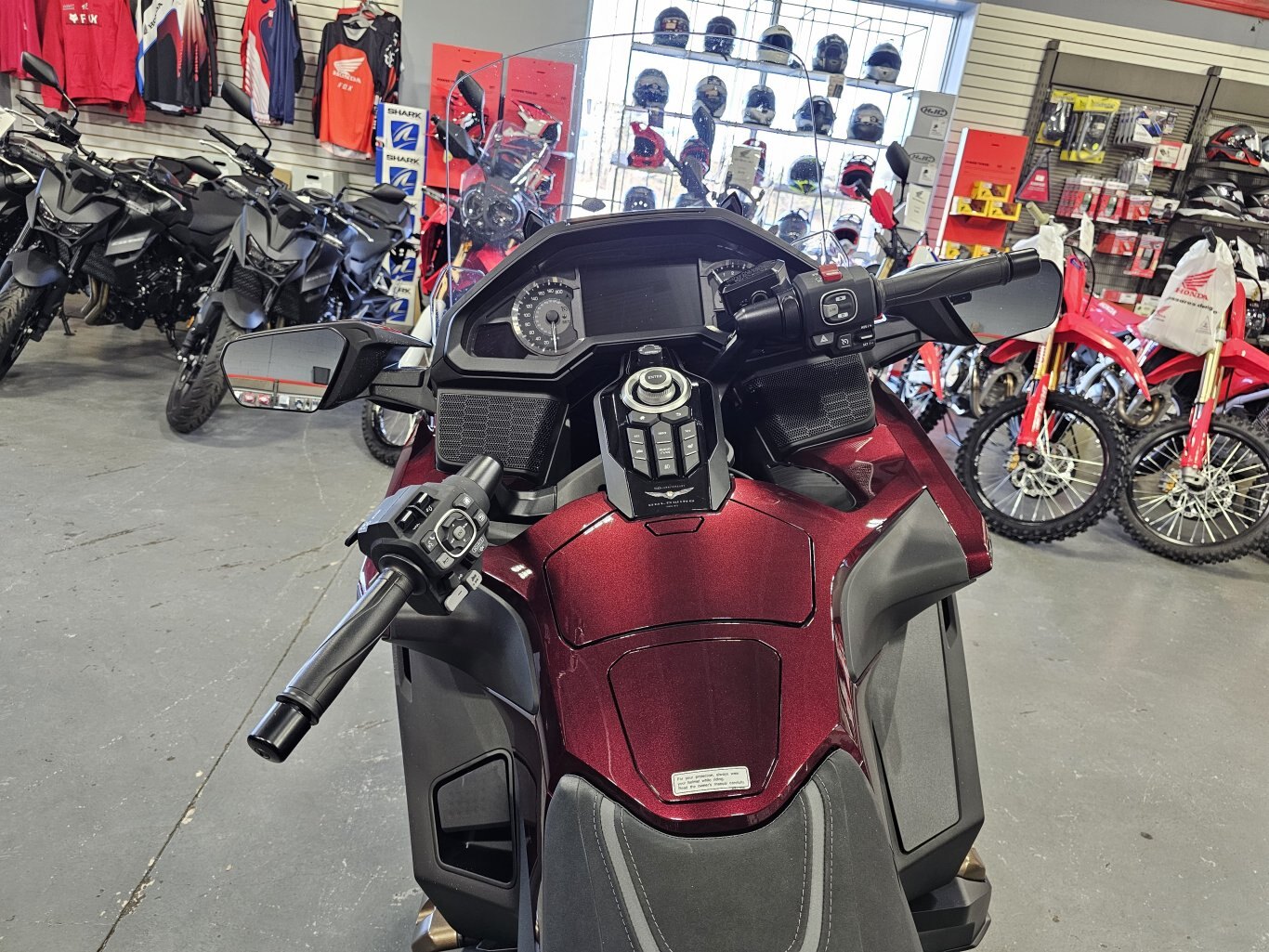 2025 Honda Gold Wing Tour DCT 50th Anniv Bordeaux Red Metallic 4,267 KM